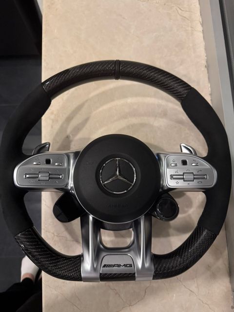 Mercedes AMG sükanı — Bakı