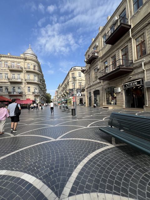 Satılır 2 otaqlı köhnə tikili 48 m² — Bakı