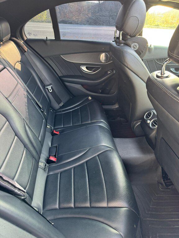 Mercedes C 300, 2.0 L, 2017 il, 180 000 km 77-UQ-771 — Avtomobillər, Göyçay (10)