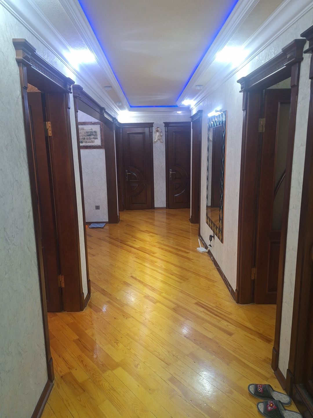 Satılır 5 otaqlı köhnə tikili 100 m² — Mənzil, Bakı