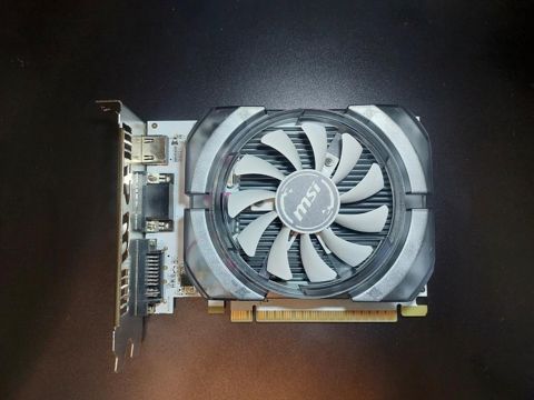 Video kart MSİ GT730 — Bakı
