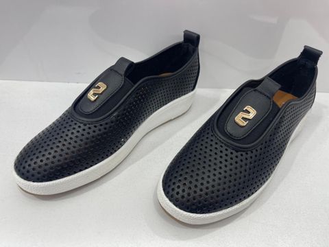 Qadınlar üçün sliponlar 8569-2, qara, təbii dəri, ölçü 37 — Bakı