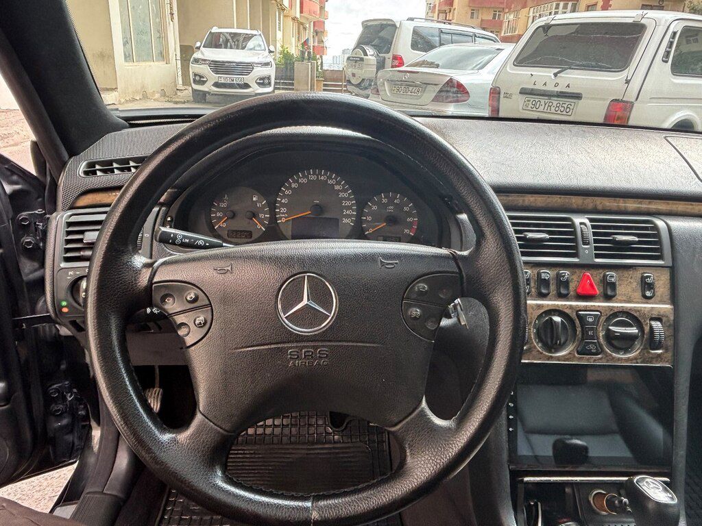 Mercedes E 240, 2.4 L, 2000 il, 356 000 km — Avtomobillər, Bakı (9)