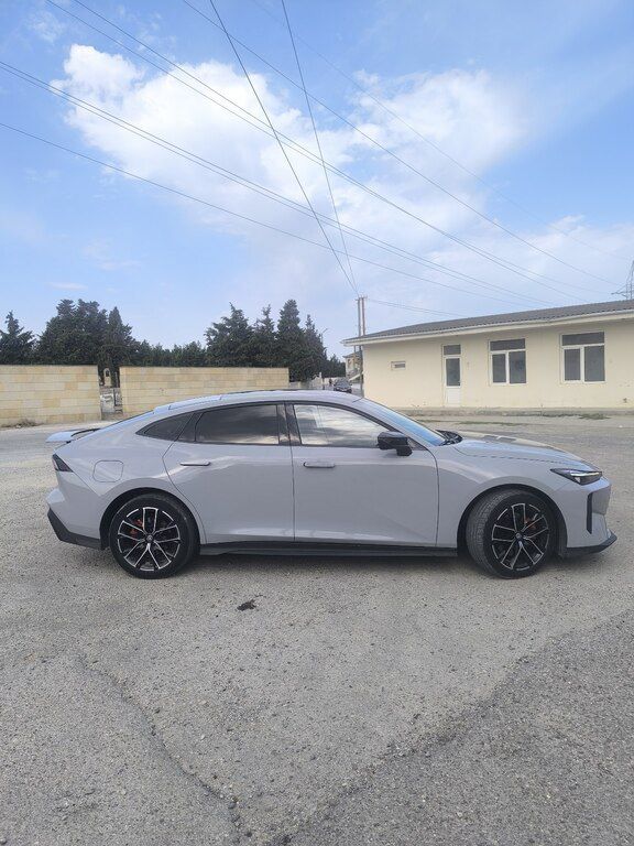 Changan Uni-V iDD, 1.5 L, 18.4 kWh, 2024 il, 30 500 km — Avtomobillər, Bakı (7)