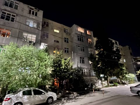 Satılır 3 otaqlı köhnə tikili 65 m² — Bakı