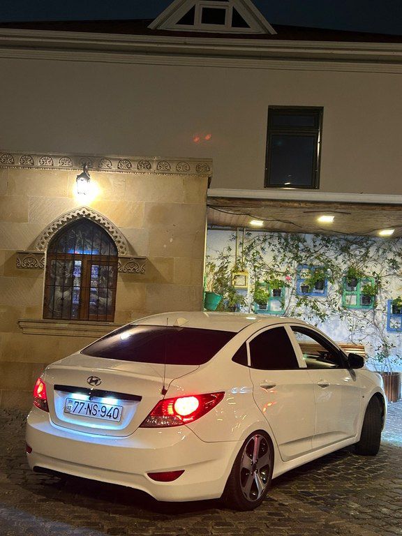 Hyundai Accent, 1.6 L, 2014 il, 300 000 km 77-NS-940 — Avtomobillər, Bakı (4)