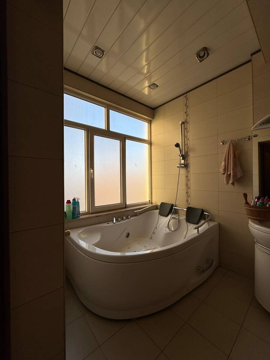 Satılır 7 otaqlı yeni tikili 340 m² — Mənzil, Bakı (2)