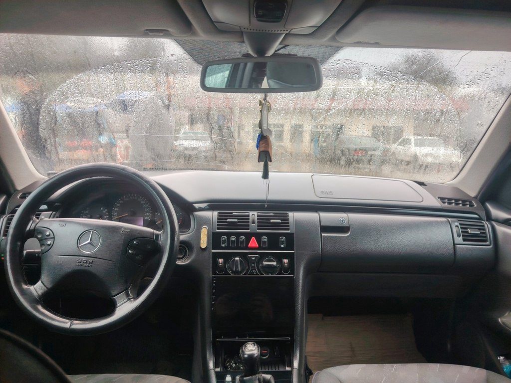 Mercedes E 270, 2.7 L, 1999 il, 946 234 km — Avtomobillər, Bakı (3)