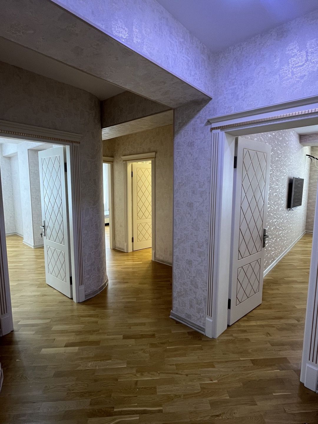 İcarəyə verilir 3 otaqlı yeni tikili 142 m² — Mənzil, Bakı (9)