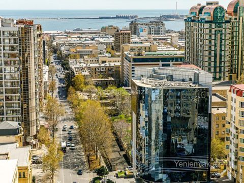 Günlük 4 otaqlı Bina evi menzil (Yeni tikili), 220 m², Nəsimi rayonu — Bakı