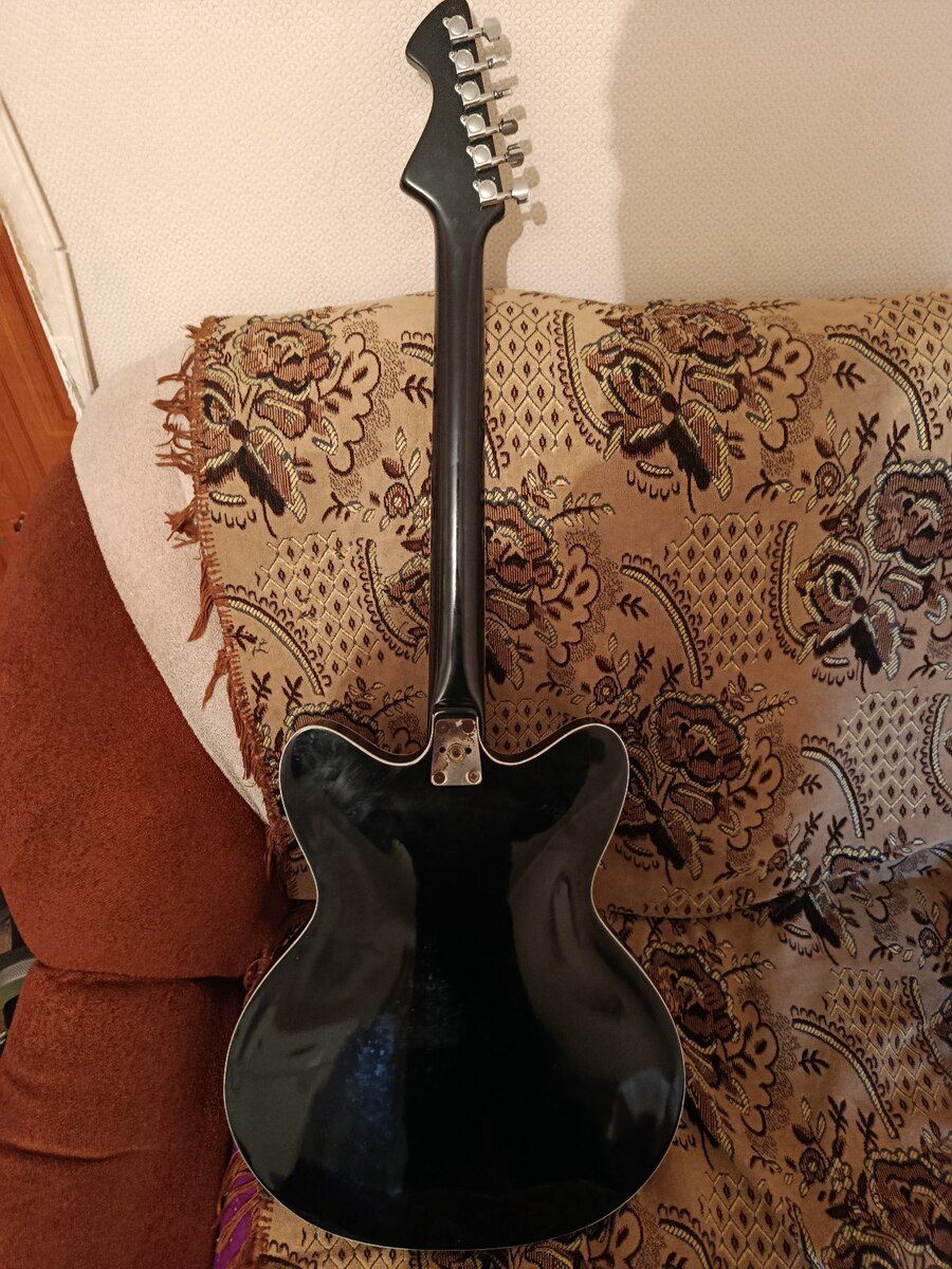 Tornado gitara — Musiqiə alətləri, Bakı (2)
