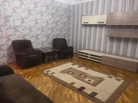 3 otaqlı mənzil, 90 m², Əhmədli metrosu Məhəmməd Hadi küçəsi — kirayə — Yusif bəy