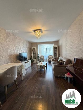Satılır 3 otaqlı 90 m² köhnə tikili Gənclik m