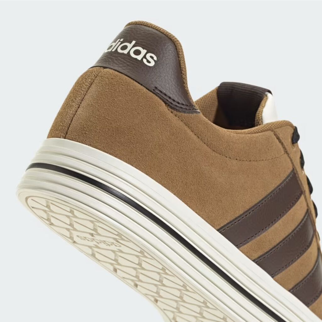 Adidas kişi krossovkası - Rəng: karamellə tünd qəhvəyi tonların — Krossovkalar, Bakı (3)