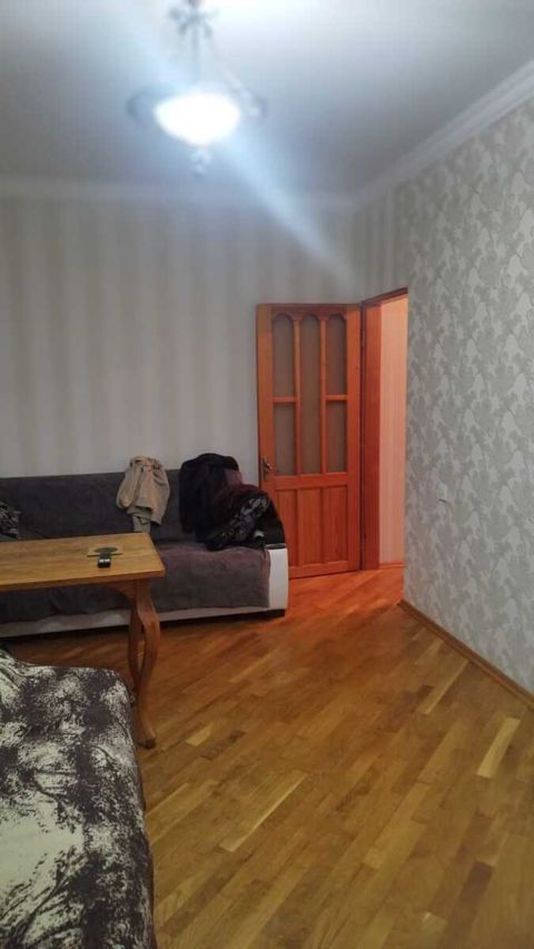 Satılır 1 otaqlı köhnə tikili 41 m² — Bakı