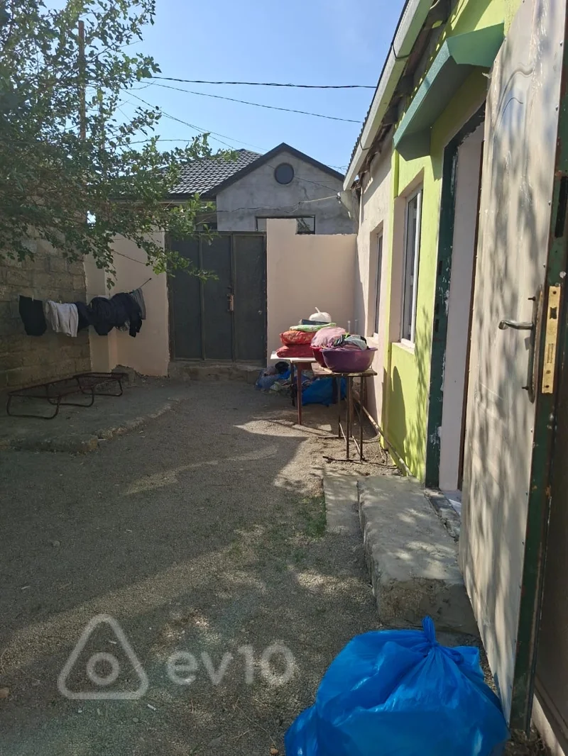 3 otaqlı həyət evi, 200 m², Buzovna — Bakı