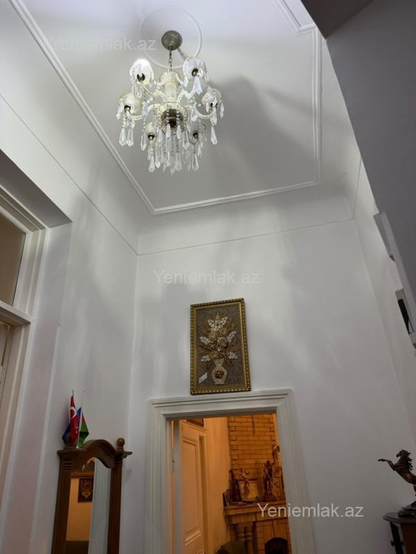 Satılır 5 otaqlı Bina evi menzil (Köhnə tikili), 147 m², Xətai rayonu — Mənzil, Bakı (6)