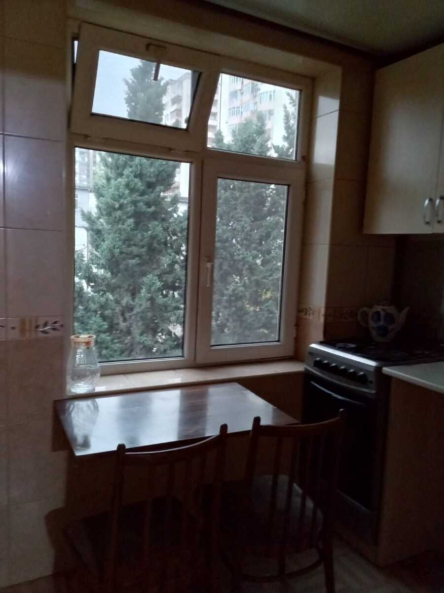 Satılır 2 otaqlı köhnə tikili 50 m² — Mənzil, Bakı (7)