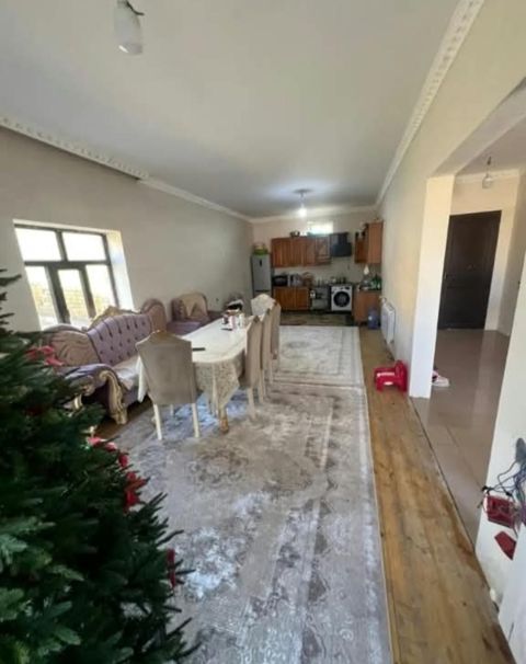Satılır 3 otaqlı həyət evi/bağ evi 100 m² — Bakı