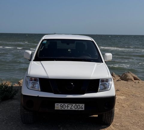 Nissan Navara, 2.5 L, 2011 il, 310 000 km — Bakı