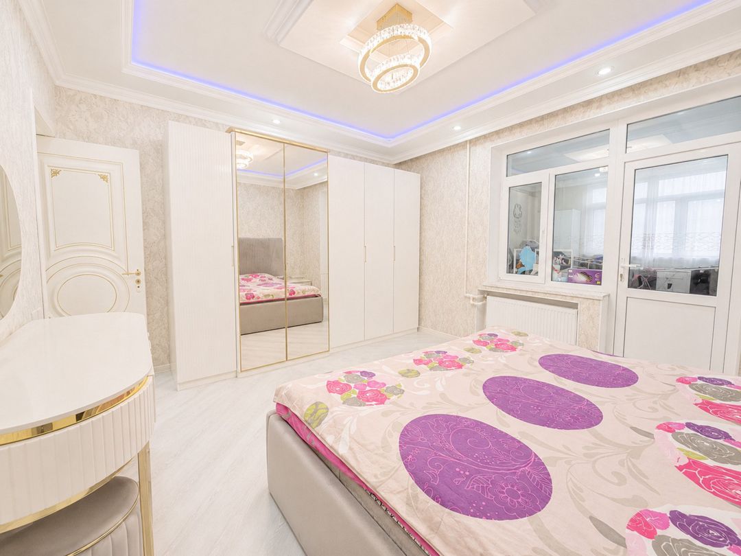 Satılır 2 otaqlı köhnə tikili 95 m² — Mənzil, Bakı (11)