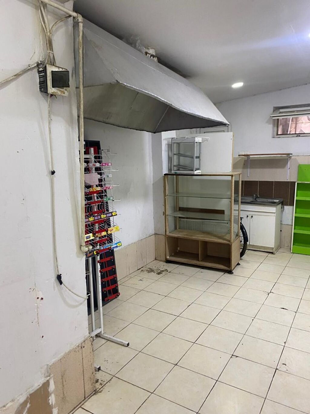 İcarəyə obyekt – 35 kv.m - Təyinat: kiçik mağaza, fast-food — Əmlak, Bakı (8)