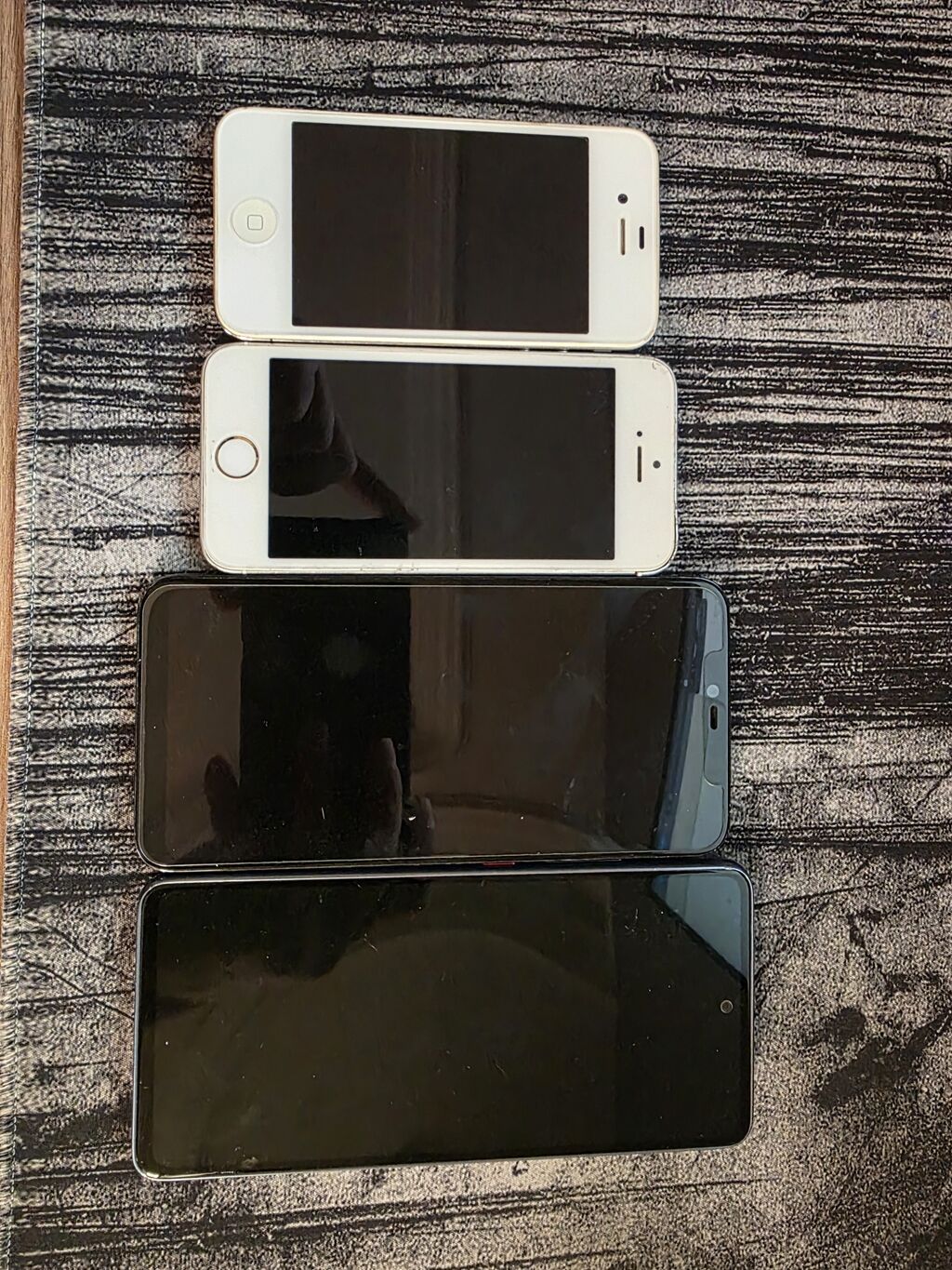 4 ədəd xarab telefonlar. Samsung a 53 işləkdir lakin sönür arada — Smartfon ehtiyat hissələri, Bakı (2)