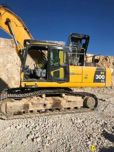 Tikinti texnikası Komatsu, 2014 il — Ekskavatorlar, Bakı (2)