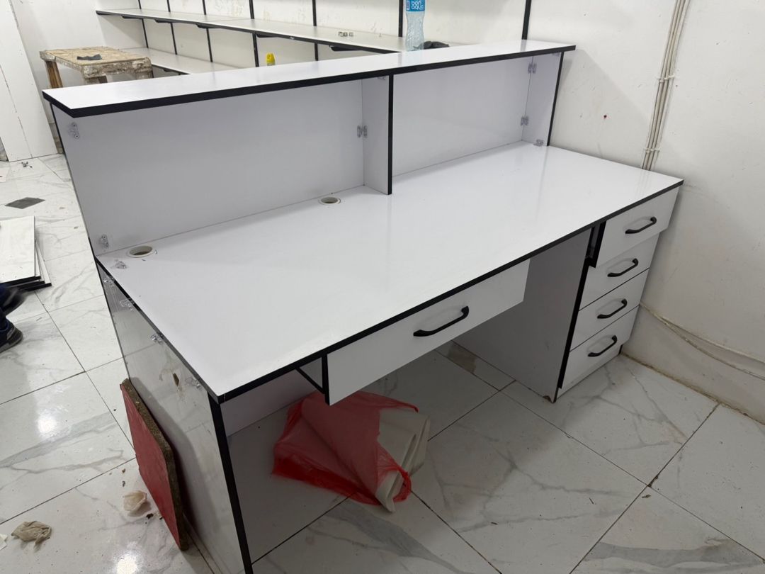 Resepşn masası — Mebel, Bakı