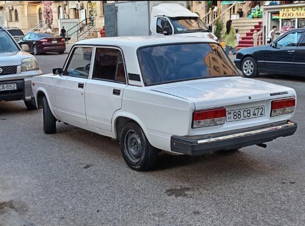 Lada (VAZ) 2107, 1.5 L, 2005 il, 80 000 km 88-CB-472 — Avtomobillər, Bakı (2)