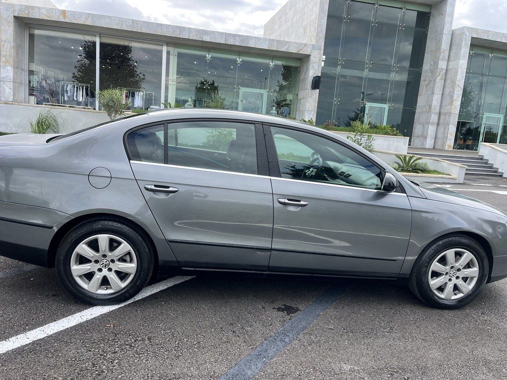 Volkswagen Passat, 3.2 L, 2007 il, 296 102 km 77-MU-282 — Avtomobillər, Bakı (4)