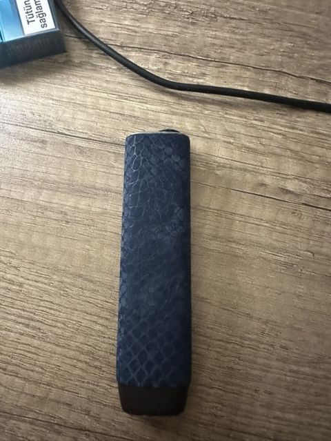 Iqos ideal vezyetde satilir ciziqlari var idi ustune vinil olunub — Masazır