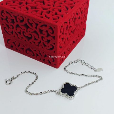 Gümüş Bilərzik 0182 – 198 — 27 ₼ · Bakı · Bileziklər Gümüş Bilərzik 0182 – 198 — Bakı
