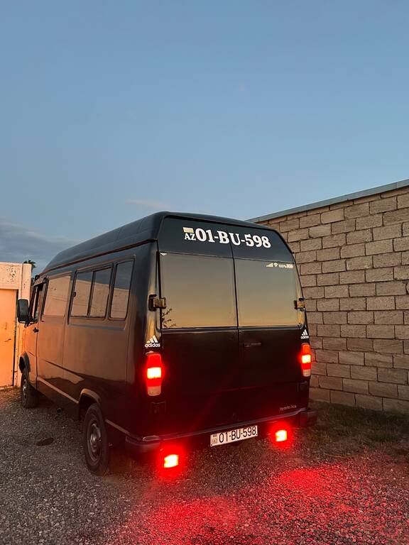 Mercedes 208 D, 2.9 L, 1993 il, 300 000 km 01-BU-598 — Avtomobillər, Salyan (2)