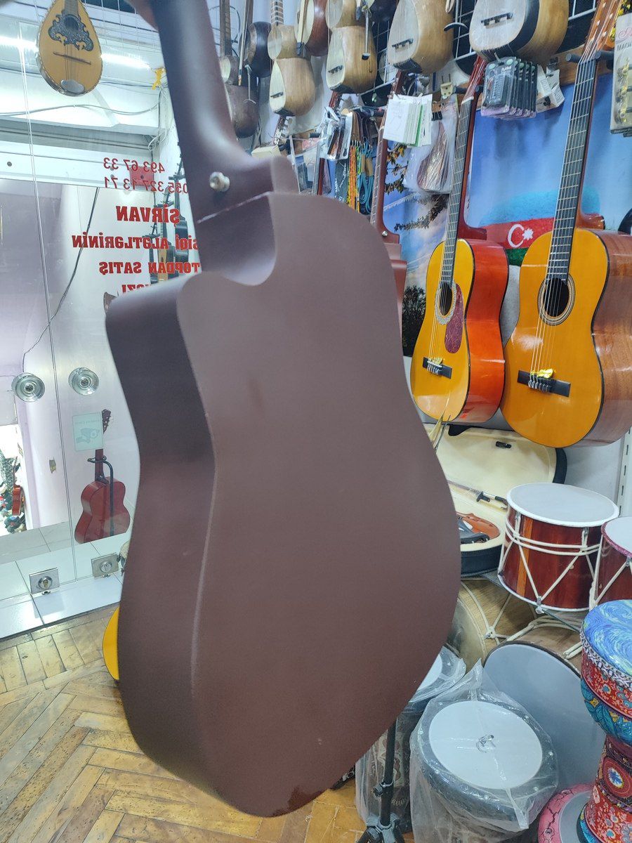 Akustik gitara — Musiqiə alətləri, Bakı (2)