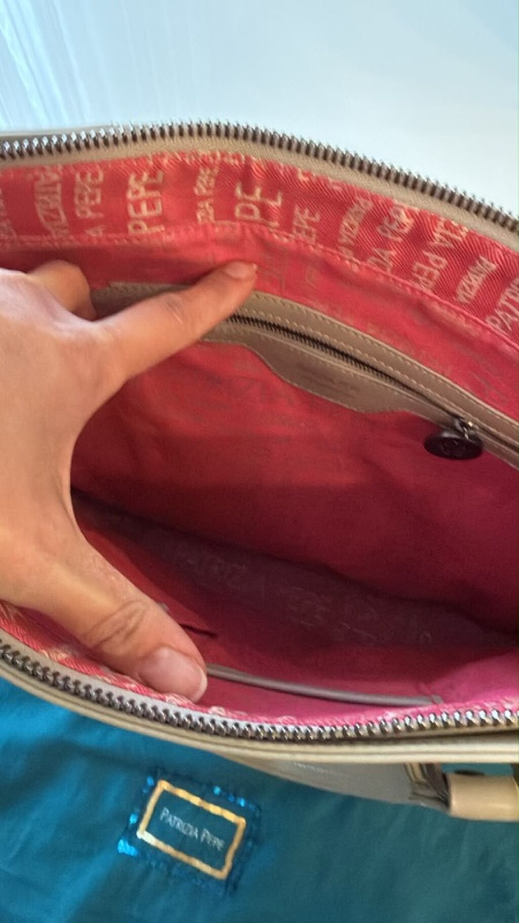 Patrizia Pepe qadın çantası - Model: Tote tipli, iki ədəd möhkəm əl — Çantalar, çamadanlar, cüzdanlar, Bakı (4)