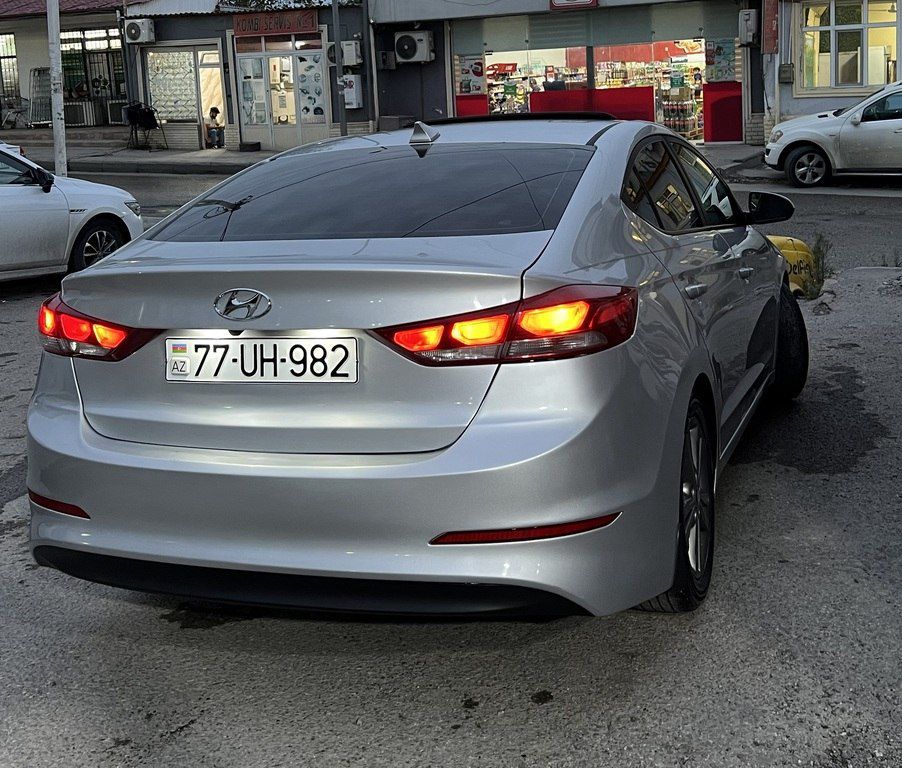 Hyundai Elantra, 2.0 L, 2018 il, 238 183 km 77-UH-982 — Avtomobillər, Bakı (5)