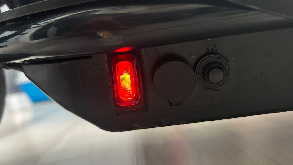 İşlənmiş Elektrik samokat 8", 250 Vt, 16 - 25 km/s, Ünvandan götürmə — Skuterlər, Sumqayıt (3)