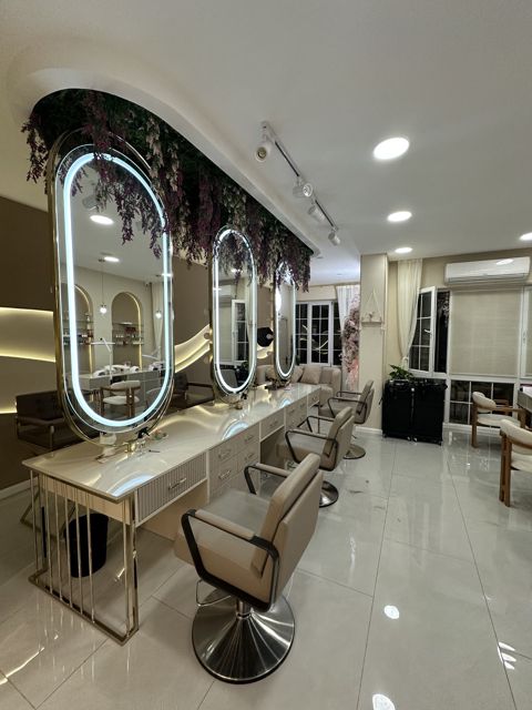 Satılır obyekt 215 m² — Bakı