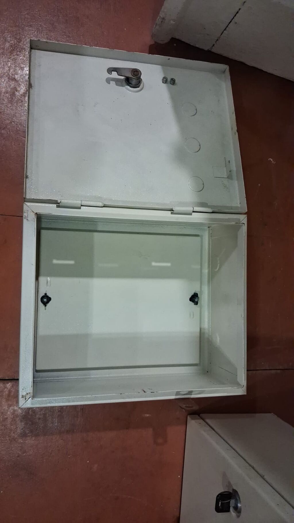 İşlənmiş, Elektrik şit — Paylama panelləri və qutuları, Bakı (8)