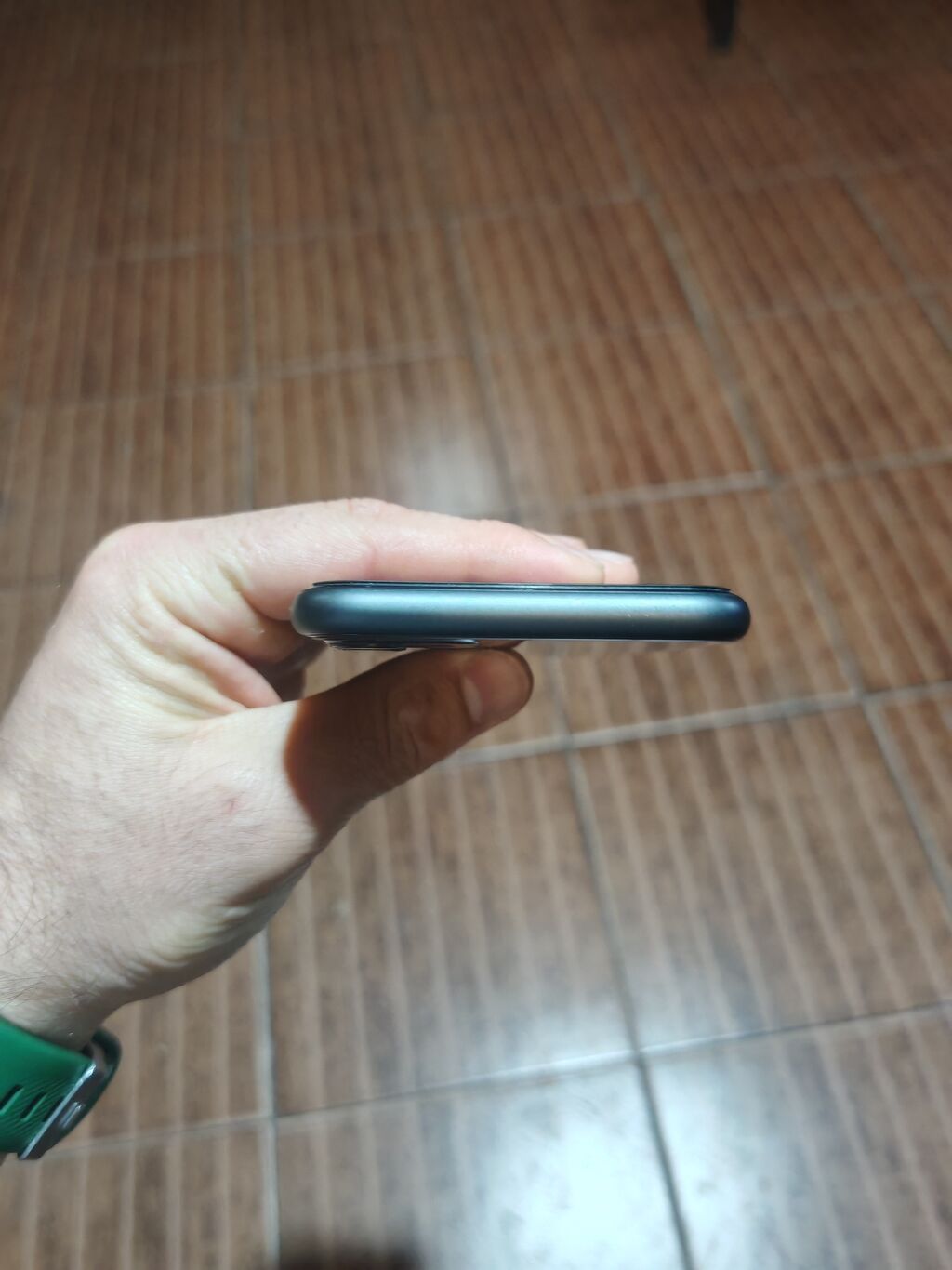 IPhone 11, 128 GB, Qara, Barmaq izi, Simsiz şarj, Face ID — Apple iPhone, Masazır (3)