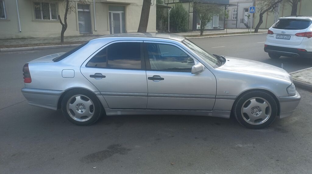 Mercedes-Benz C-Sinif sedan (W202), gümüş rəng. - Kuzov: 4 qapılı 20-EC-524 — Avtomobillər, Gəncə (3)