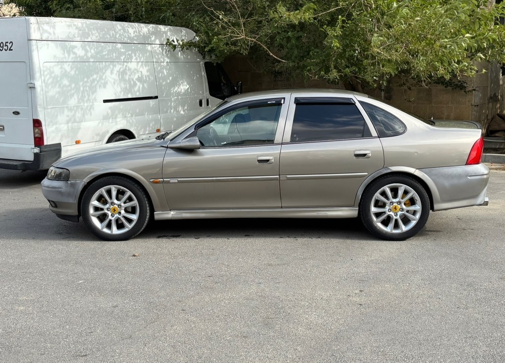 Opel Vectra, 1999 il, 330000 km, 2 L 99-NR-194 — Avtomobillər (3)