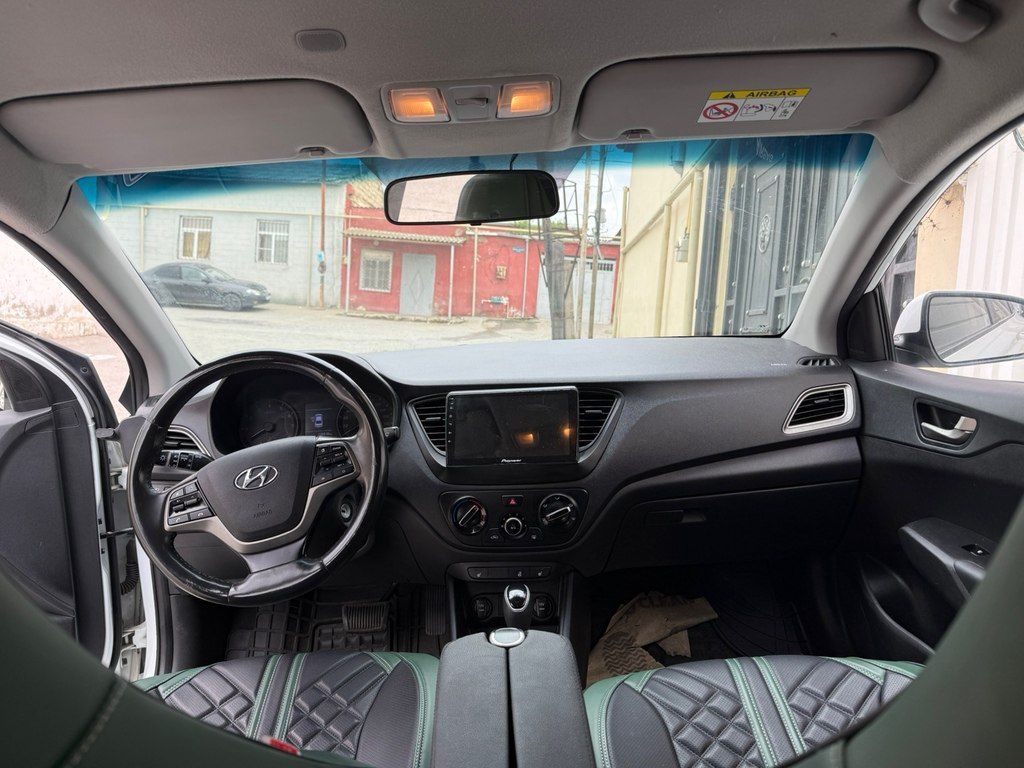 Hyundai Accent, 1.6 L, 2019 il, 125 000 km 77-ZB-820 — Avtomobillər, Bakı (6)