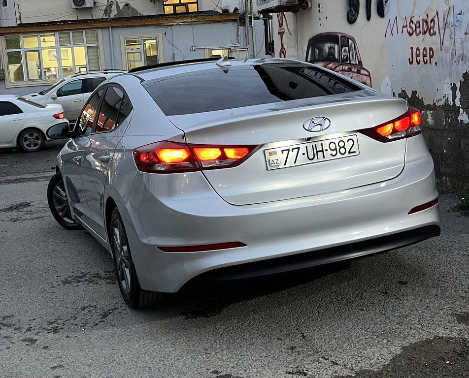 Hyundai Elantra, 2.0 L, 2018 il, 238 183 km 77-UH-982 — Avtomobillər, Bakı (2)