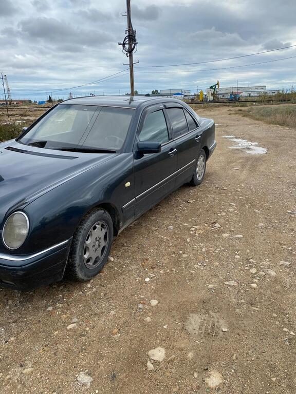 Mercedes E 230, 2.3 L, 1996 il, 500 000 km 90-ES-207 — Avtomobillər, Bakı (7)