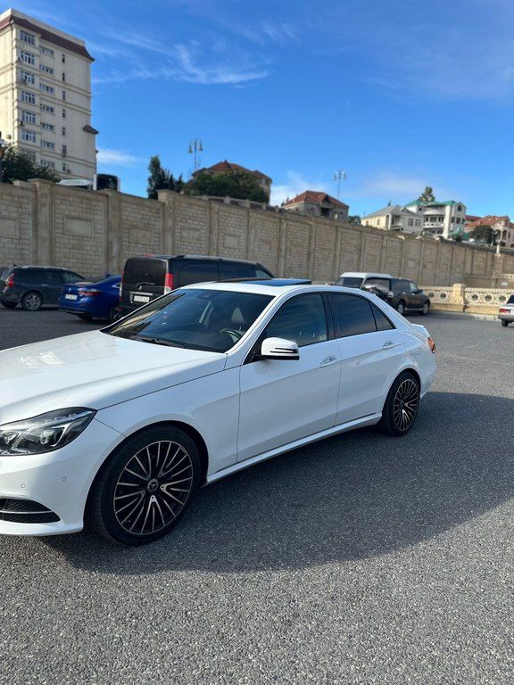 Mercedes E 220, 2.1 L, 2014 il, 166 000 km 99-US-707 — Avtomobillər, Bakı (2)