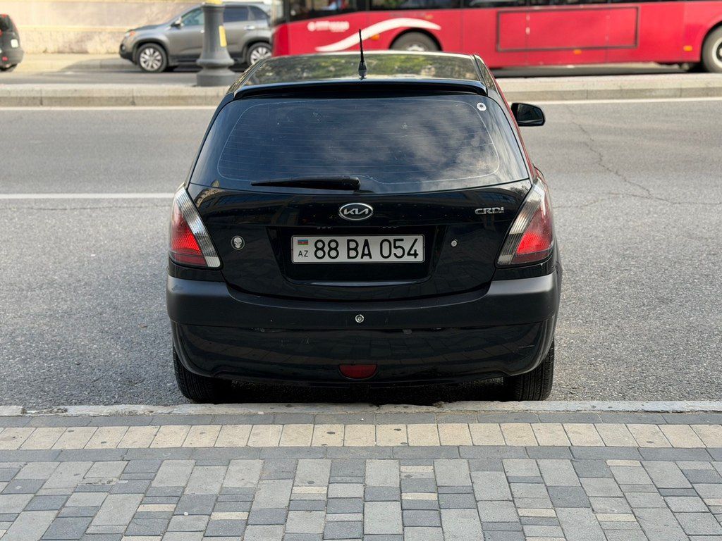 Kia Rio, 1.5 L, 2005 il, 445 000 km 88-BA-054 — Avtomobillər, Bakı (4)