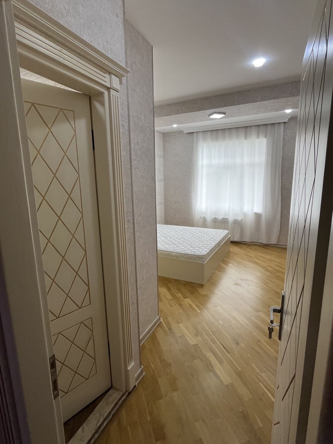 İcarəyə verilir 3 otaqlı yeni tikili 142 m² — Mənzil, Bakı (4)