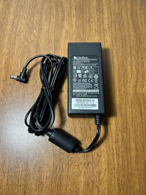 Adapter 12 Vt, İşlənmiş — Bakı